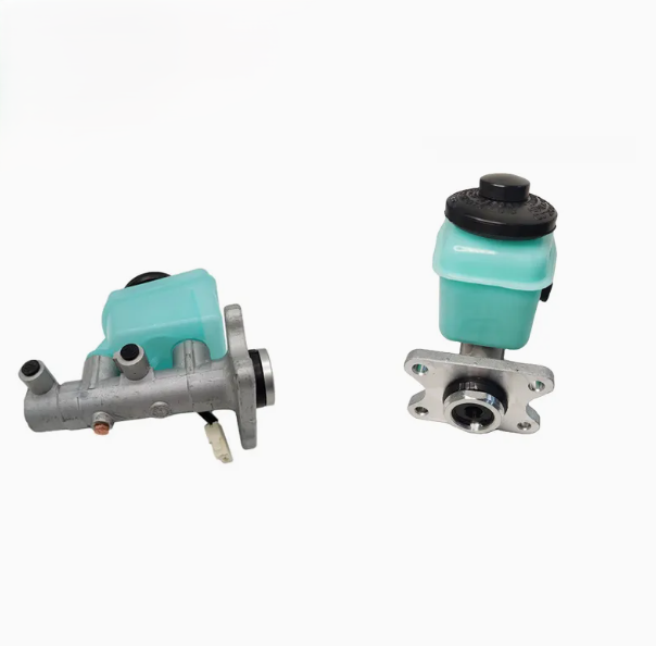 Toyota Hilux Brake Master Cylinder Assembly 47201-3D060 - Image 3
